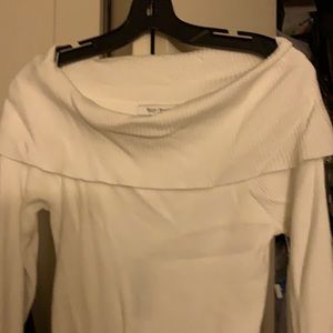 Women’s Off the shoulder. Off white New w tags. White House Black Market